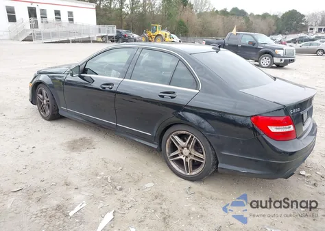 2013 Mercedes-Benz C 250 Sport из США, поврежденный, VIN WDDGF4HB7DA842866